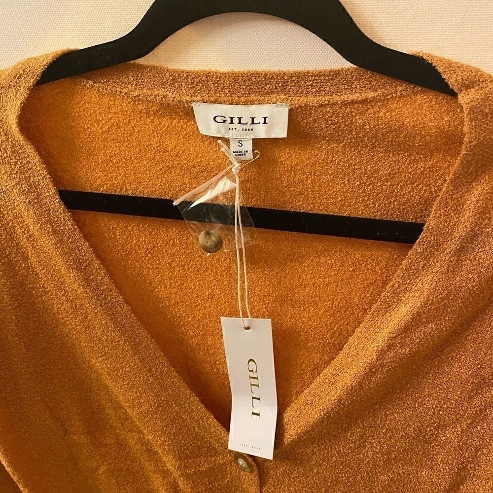 🌸Gilli Button front sweater/ Cardigan.  size : Small & medium 💥Multiple - Picture 3 of 7